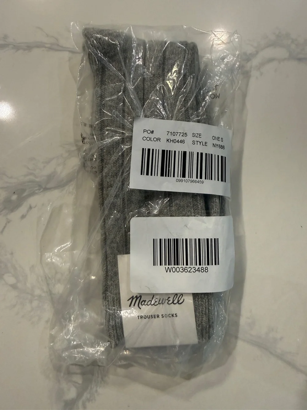 Madewell, Uniqlo & GU Mixed Pack - Gray, Red, Pink Men's Crew & Trouser Socks